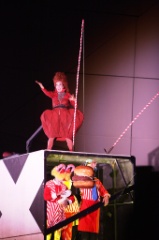 Alice on the Run  032 * 5616 x 3744 * (9.62MB)